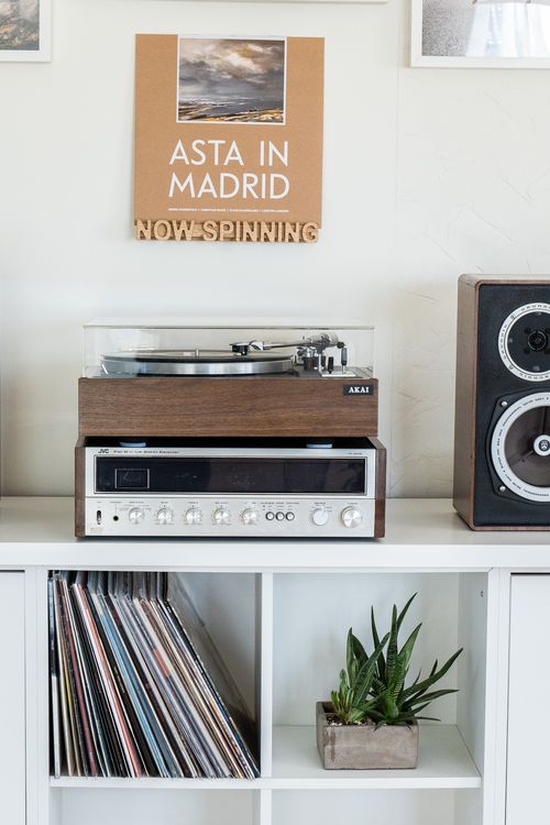 Now Spinning Record Player holder