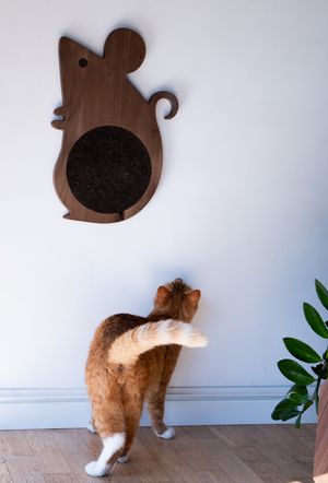 Cat Scratcher Mouse Walnut